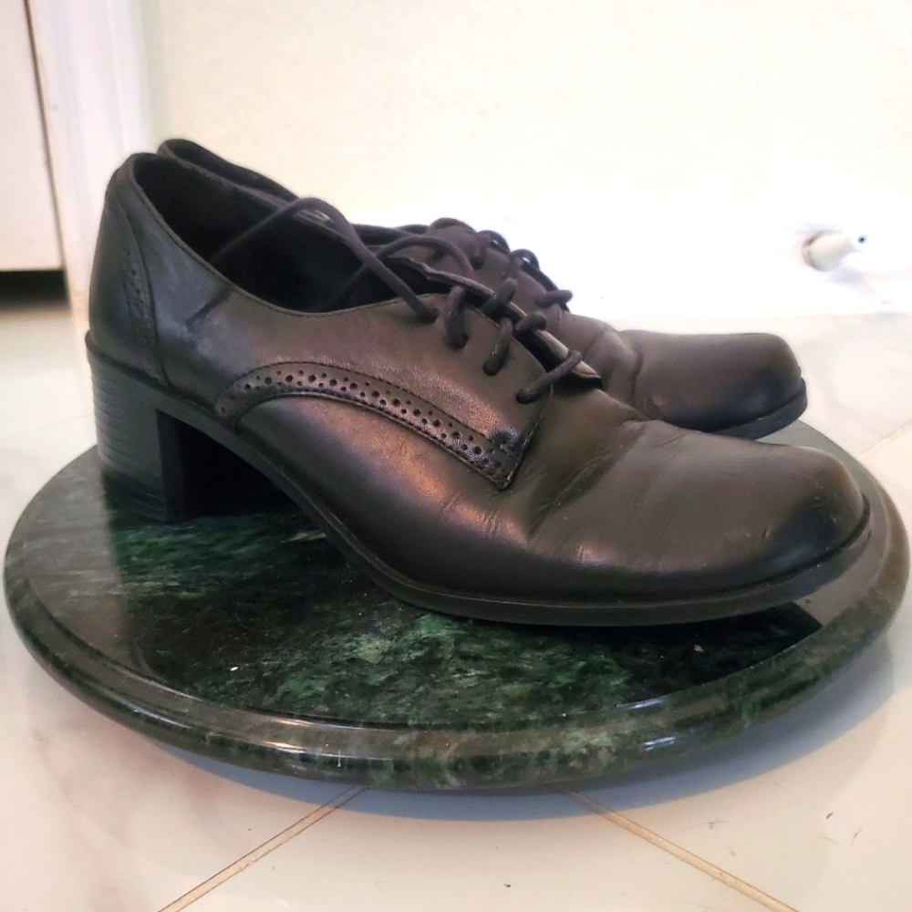 Women's Croft & Barrow Mira Black Leather Work Shoes Size 8